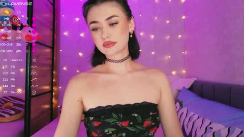 Snapshot of sandysweetie chatting on 05-11-26, 01:33 Sandy online show from 05-11-26, 01:33