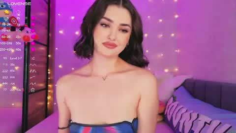 Snapshot of sandysweetie chatting on 06-15-26, 12:07 Sandy online show from 06-15-26, 12:07