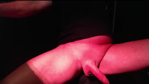 Snapshot of sannme chatting on 12-21-25, 03:35 San online show from 12-21-25, 03:35