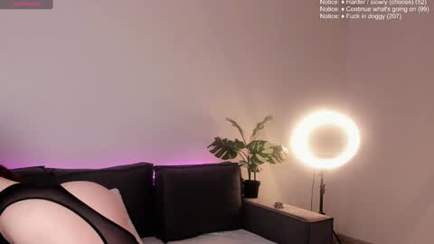 Snapshot of sansa_mur chatting on 01-09-25, 02:33 Sansa and Alex online show from 01-09-25, 02:33