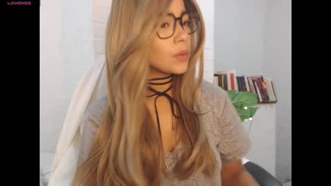 Snapshot of santal_oli chatting on 12-01-25, 03:11 secret online show from 12-01-25, 03:11