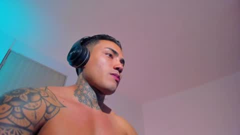 Santi Ferrer online show from 03-19-26, 02:59