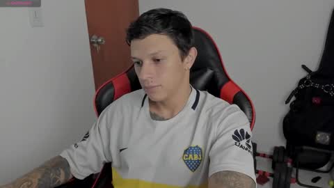 Snapshot of santi_alpha chatting on 09-23-25, 11:08 Santi online show from 09-23-25, 11:08