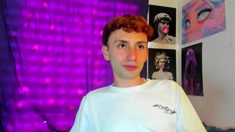 Snapshot of santi_mateo chatting on 12-19-25, 09:11 Santi online show from 12-19-25, 09:11