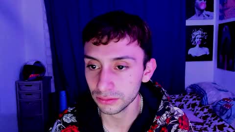 Snapshot of santi_mateo chatting on 02-15-26, 03:58 Santi online show from 02-15-26, 03:58