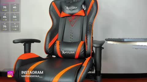 Snapshot of santi_mdz chatting on 01-08-26, 02:47 ADRIK CANO online show from 01-08-26, 02:47