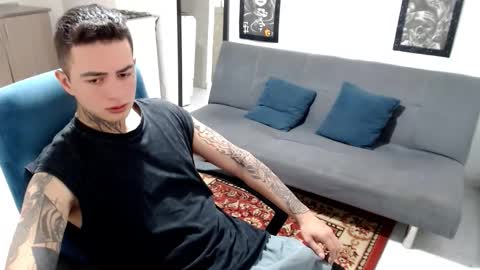 Snapshot of santi_ss chatting on 11-20-25, 03:45 santi_ss online show from 11-20-25, 03:45