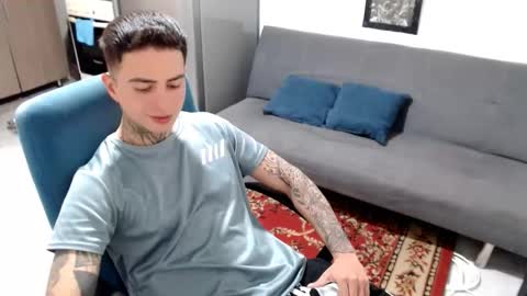 Snapshot of santi_ss chatting on 01-18-26, 04:00 santi_ss online show from 01-18-26, 04:00