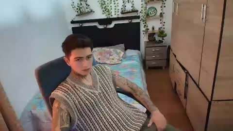 Snapshot of santi_ss chatting on 07-04-26, 04:46 santi_ss online show from 07-04-26, 04:46