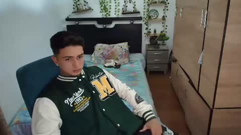 Snapshot of santi_ss chatting on 07-14-26, 02:05 santi_ss online show from 07-14-26, 02:05