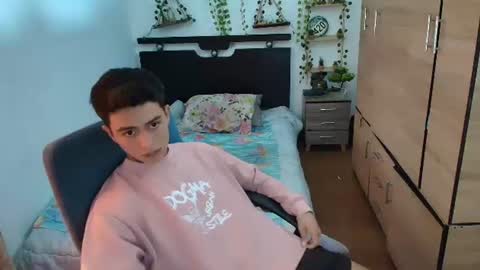 Snapshot of santi_ss chatting on 07-24-26, 02:26 santi_ss online show from 07-24-26, 02:26