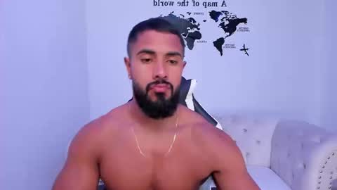 santiago_huntt online show from 09-12-25, 08:42