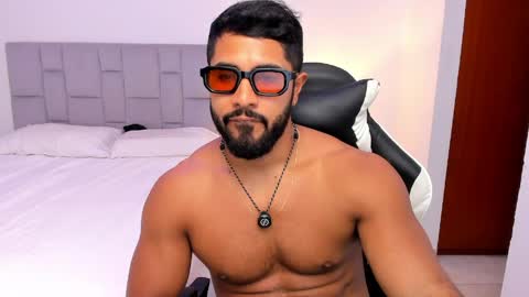 santiago_huntt online show from 04-09-26, 09:53