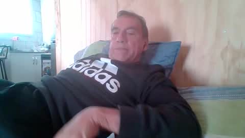 santiago_n online show from 05-08-26, 03:50