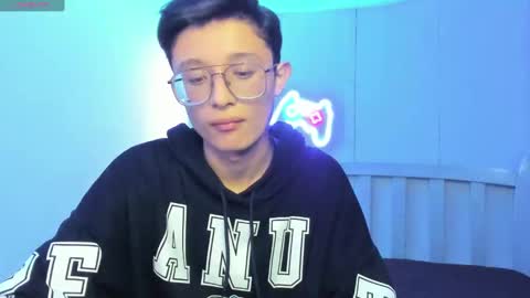 santiago_russo18 online show from 10-02-25, 01:45