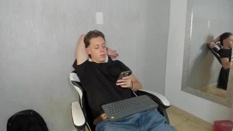 Snapshot of santiceballo chatting on 11-07-25, 07:58 Julius Novachrono online show from 11-07-25, 07:58