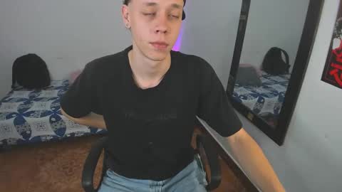 Snapshot of santiceballo chatting on 02-18-26, 05:14 Julius Novachrono online show from 02-18-26, 05:14