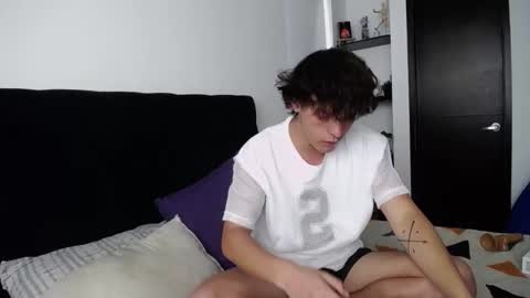 Santii online show from 01-17-25, 07:49