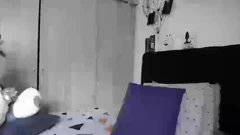 Santii online show from 09-25-25, 01:15