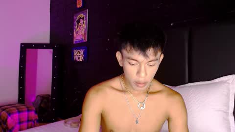 Snapshot of santinaugthy chatting on 01-07-26, 01:41 santi online show from 01-07-26, 01:41