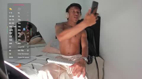 Snapshot of santinaugthy chatting on 03-02-26, 02:14 santi online show from 03-02-26, 02:14