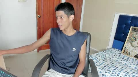 Snapshot of santos_desire chatting on 11-13-25, 03:27 santos_desire online show from 11-13-25, 03:27