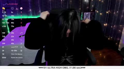 Liah Santos online show from 03-11-25, 05:24