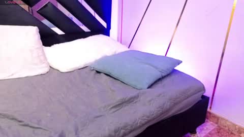 Snapshot of santsara chatting on 07-21-26, 01:02 SANTSARA online show from 07-21-26, 01:02