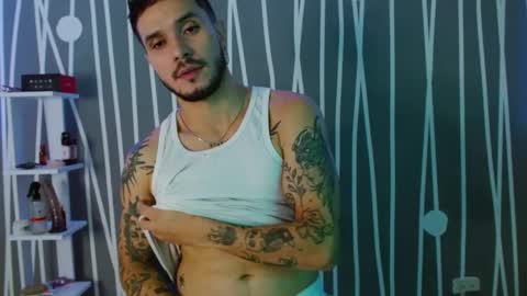 Santy Torres online show from 03-11-25, 03:05