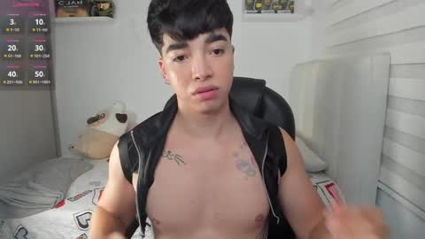 Mr. Santiago online show from 05-24-26, 01:38