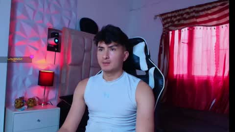 Snapshot of santyago_taylor chatting on 01-09-25, 07:08 Santyago online show from 01-09-25, 07:08