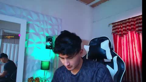 Snapshot of santyago_taylor chatting on 01-14-25, 05:56 Santyago online show from 01-14-25, 05:56