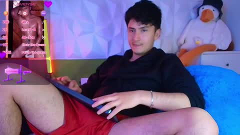 Snapshot of santyago_taylor chatting on 10-08-25, 07:22 Santyago online show from 10-08-25, 07:22