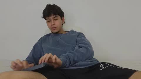 Snapshot of santybig18 chatting on 02-22-25, 03:23 santybig18 online show from 02-22-25, 03:23