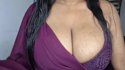 Snapshot of sanvi13 chatting on 01-19-26, 06:50 sanvi13 online show from 01-19-26, 06:50