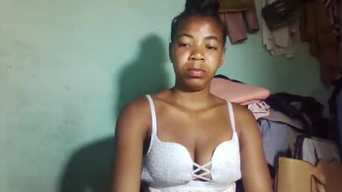 sanyah0123 online show from 11-15-25, 11:32