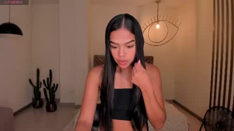 Snapshot of saphirajames chatting on 07-02-26, 03:23 Saphira James online show from 07-02-26, 03:23