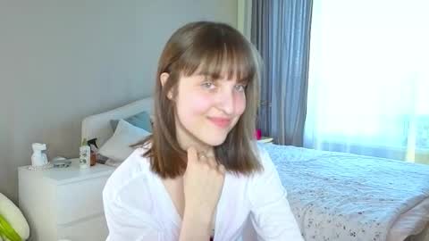 Anny online show from 09-29-25, 02:44