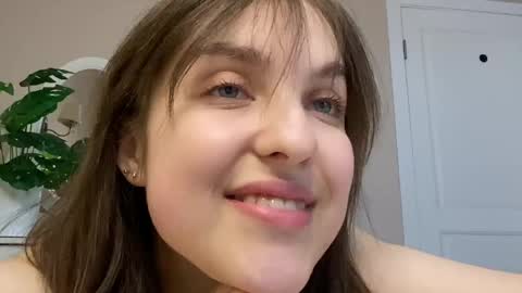 Anny online show from 04-21-26, 02:51