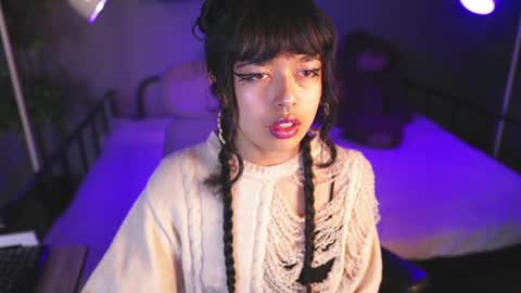 saphyralux online show from 05-20-26, 10:27
