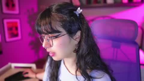 saphyralux online show from 07-10-26, 08:44