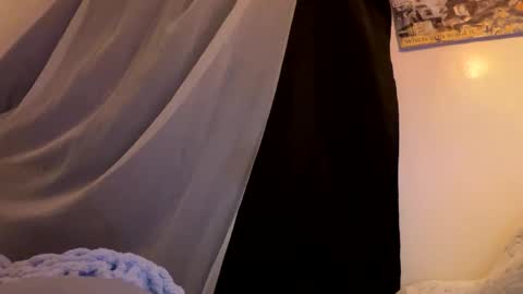 Snapshot of sapphire_honest chatting on 12-28-24, 09:09 sapphire online show from 12-28-24, 09:09