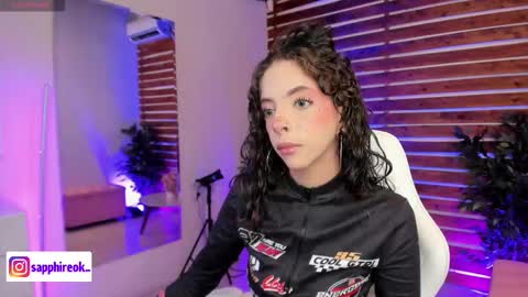 Snapshot of sapphire_venus chatting on 02-20-26, 12:51 Valerin online show from 02-20-26, 12:51