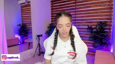 Snapshot of sapphire_venus chatting on 03-02-26, 12:13 Valerin online show from 03-02-26, 12:13