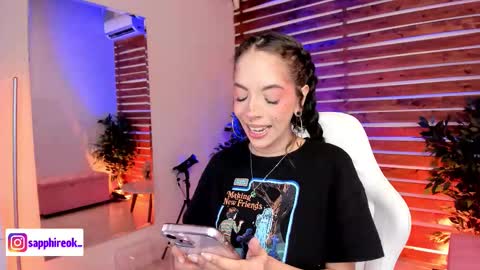 Snapshot of sapphire_venus chatting on 03-07-26, 12:18 Valerin online show from 03-07-26, 12:18