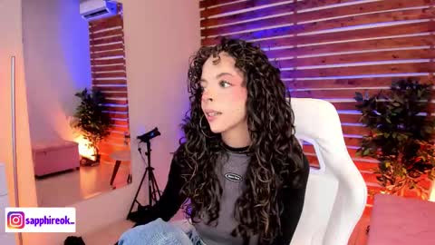 Snapshot of sapphire_venus chatting on 03-08-26, 01:14 Valerin online show from 03-08-26, 01:14