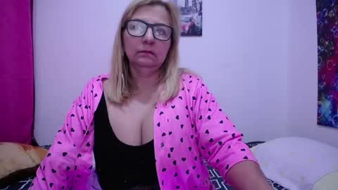 sara online show from 02-15-25, 03:39