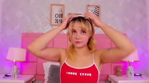 Sara online show from 02-17-25, 03:36