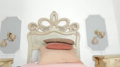 Sara online show from 10-12-25, 03:38