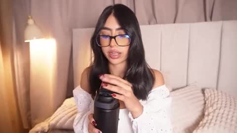 Sara  online show from 02-28-26, 03:40